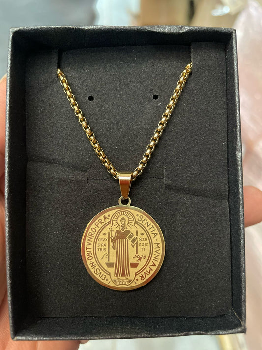 Collar San Benito Protección Sagrada + Estuche de Lujo incluido