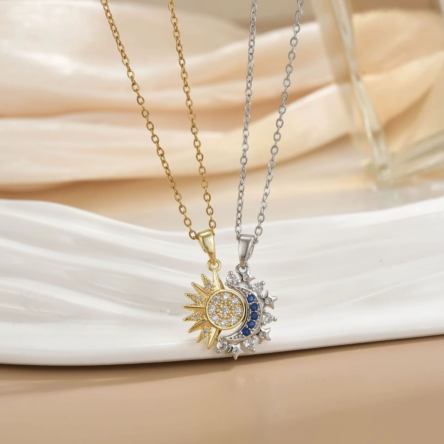 Collar Dúo Sol y Luna [Estuche de Lujo GRATIS]
