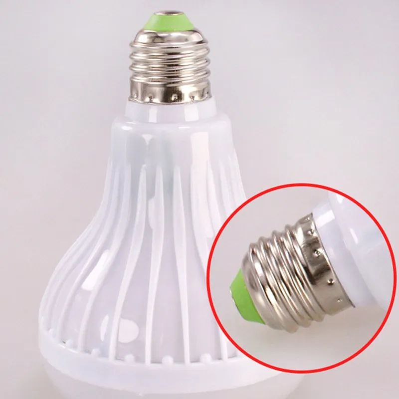 Bombillo Multifuncional con Altavoz Bluetooth